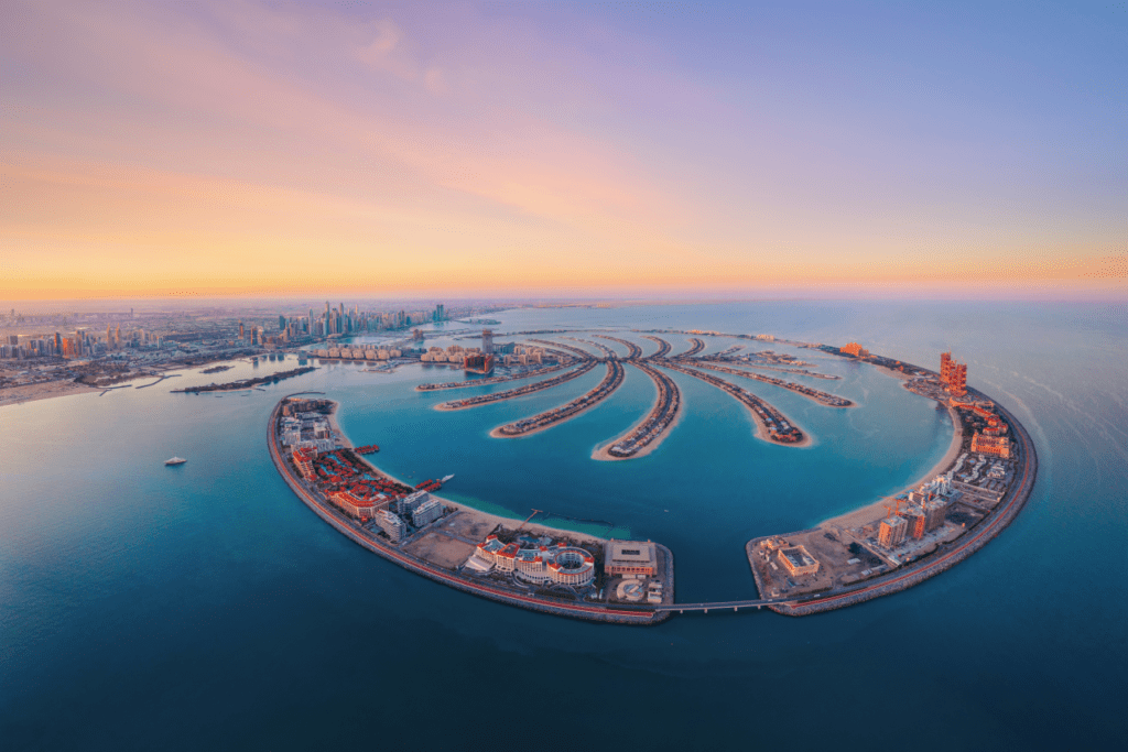 La isla artificial Palm Jumeirah uno de los lugares imprescindibles en Dubai.