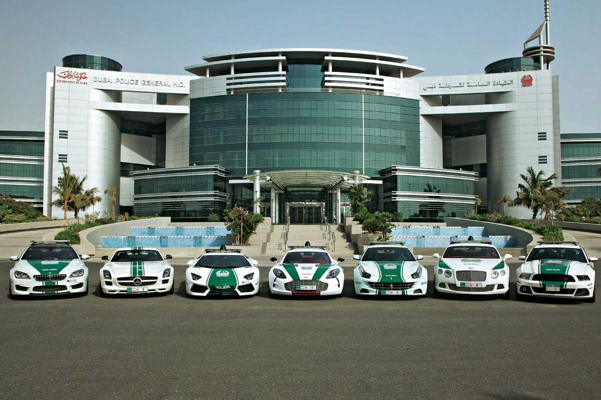 Flota de autos de la policía de Dubai